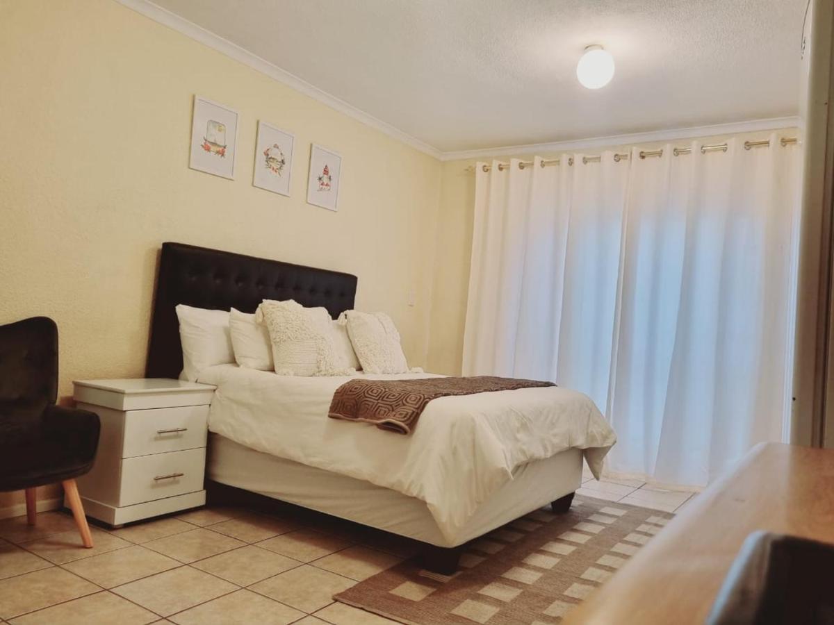 Hatfield Grosvenor Private Apartments Pretoria-Noord Exteriör bild